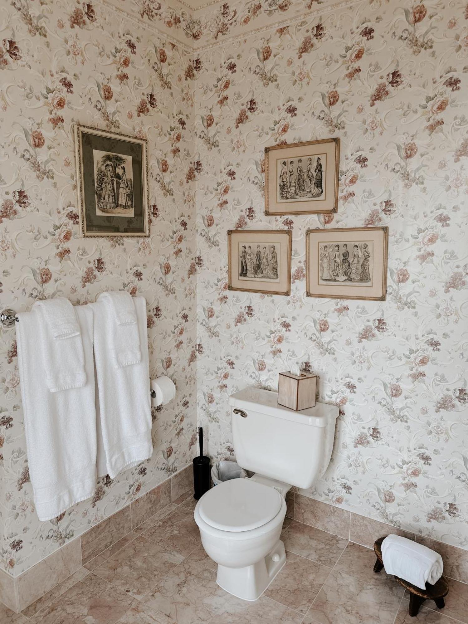 Adams Pragge House - Victorian Bed & Breakfast Порт-Таунсенд Екстер'єр фото